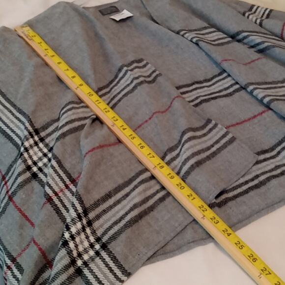 NWT Vfraas O/S Gray striped Cape. Warm, Comfortable. Boho. - Picture 6 of 6